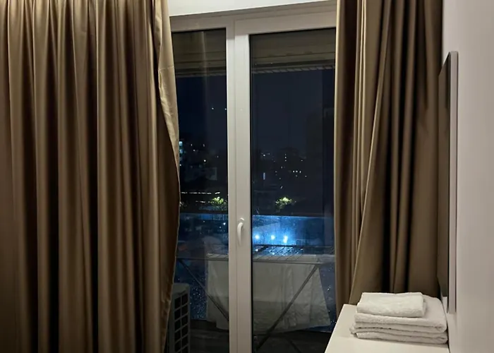 Renas Apartment1 דירה