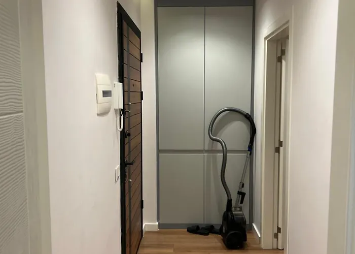 アパート Renas Apartment1